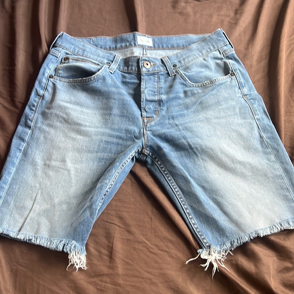 Hudson cut off Jean shorts size 33.